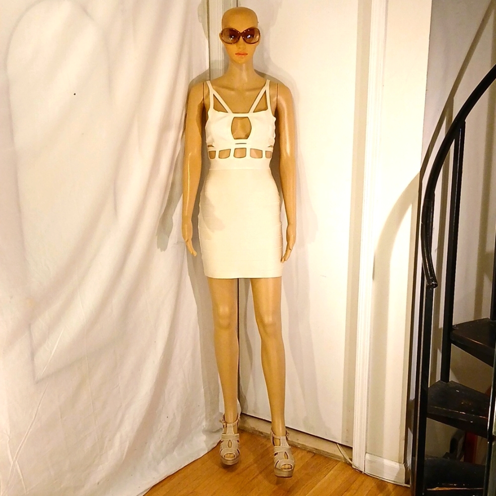 🔥 🔥 NWT Bergdorf Goodman (New York) Cream Bandage Peephole Strap Mini Dress.